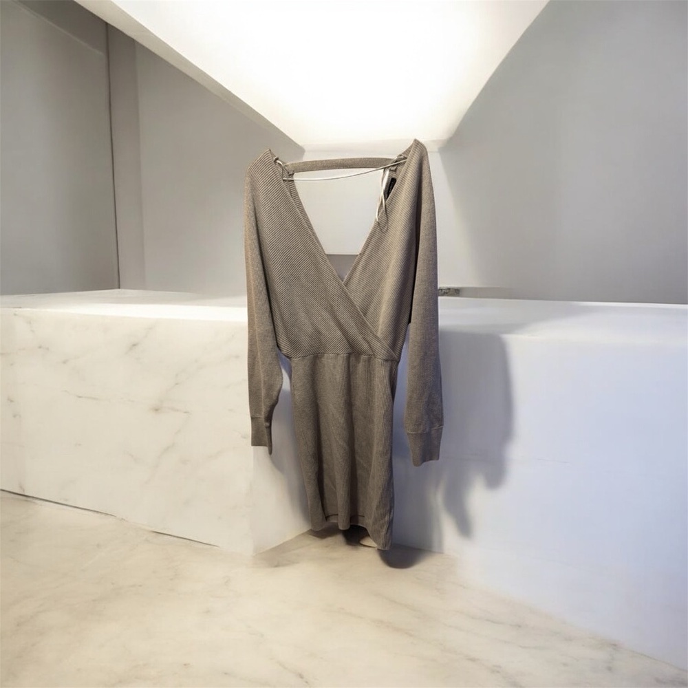 Dynamite Long Sleeve Gray Dress​